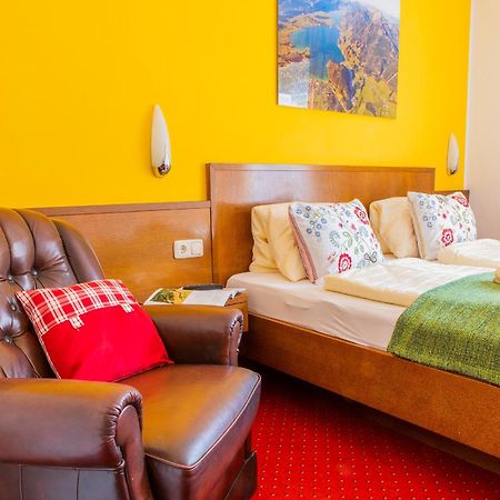 שטרובל Hotel Garni Weberhausl מראה חיצוני תמונה